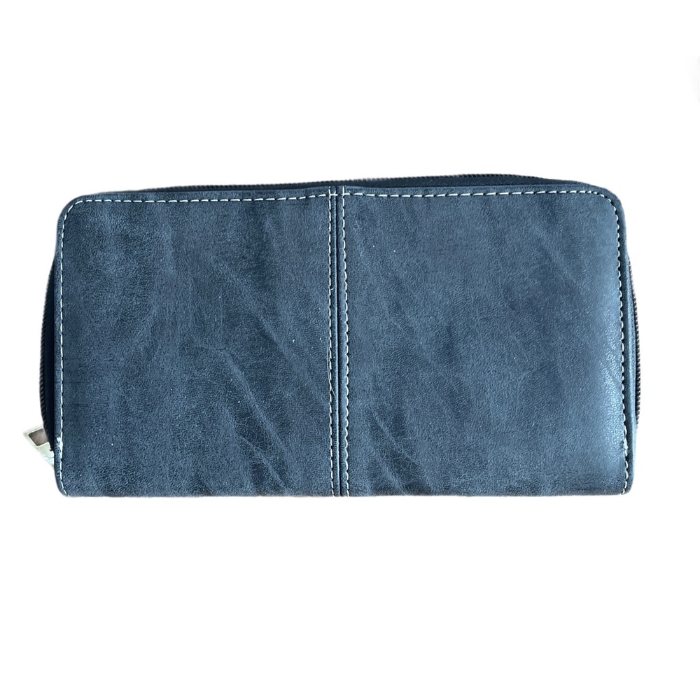 #84 - Gray Leather like Wallet with Zipper Closure and Rectangular Shape